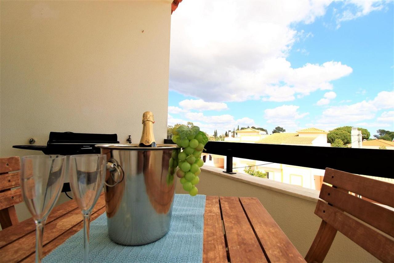 Portimao Classic With Pool By Homing Apartment Alvor Exterior photo